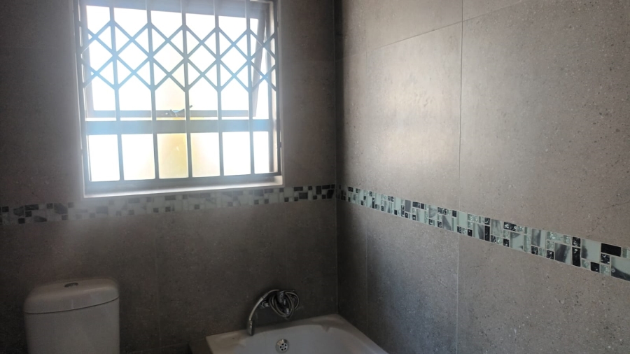 3 Bedroom Property for Sale in Vosloorus Gauteng