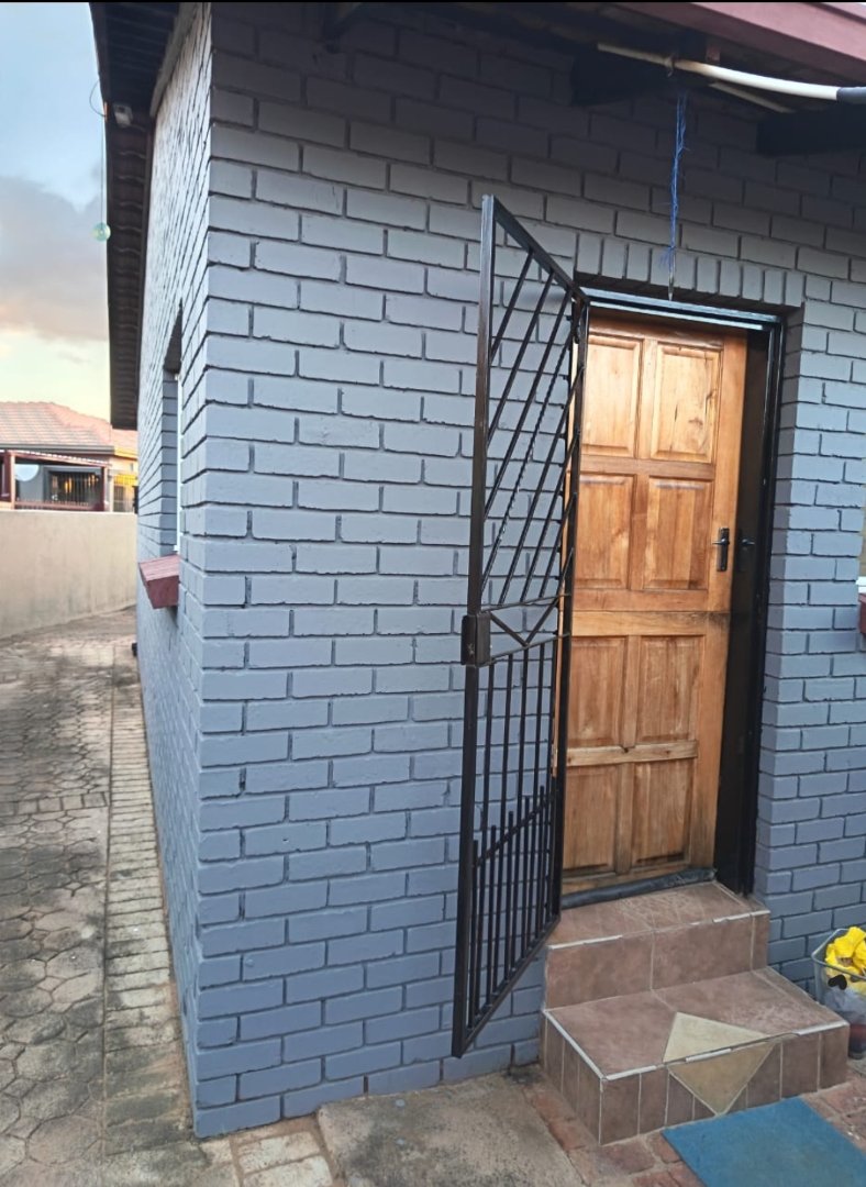 2 Bedroom Property for Sale in Soshanguve K Gauteng