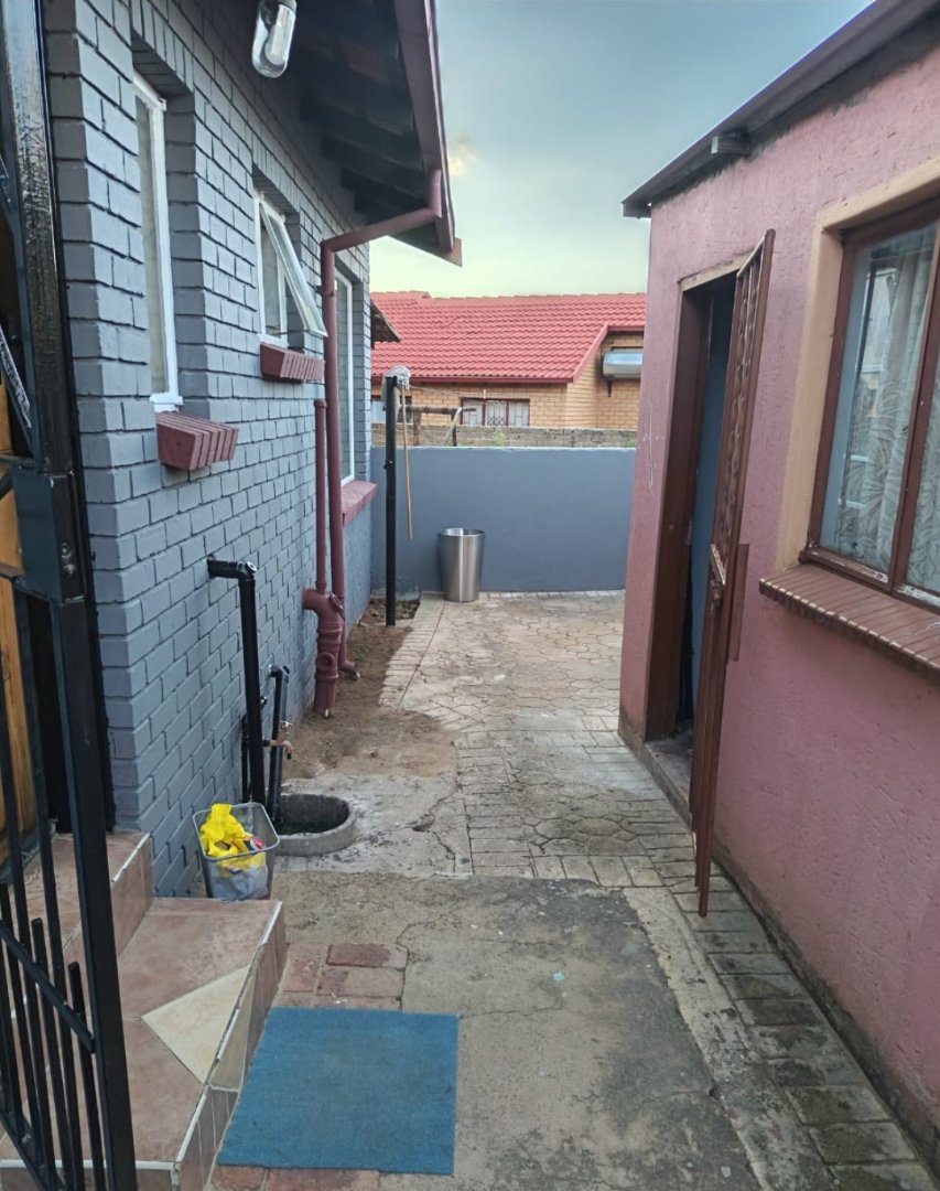 2 Bedroom Property for Sale in Soshanguve K Gauteng