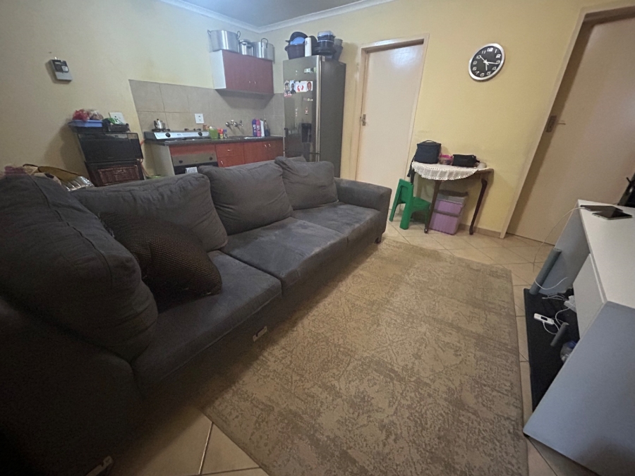 To Let 2 Bedroom Property for Rent in Olievenhoutbosch Gauteng