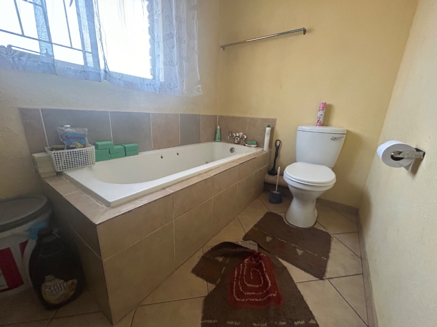 To Let 2 Bedroom Property for Rent in Olievenhoutbosch Gauteng