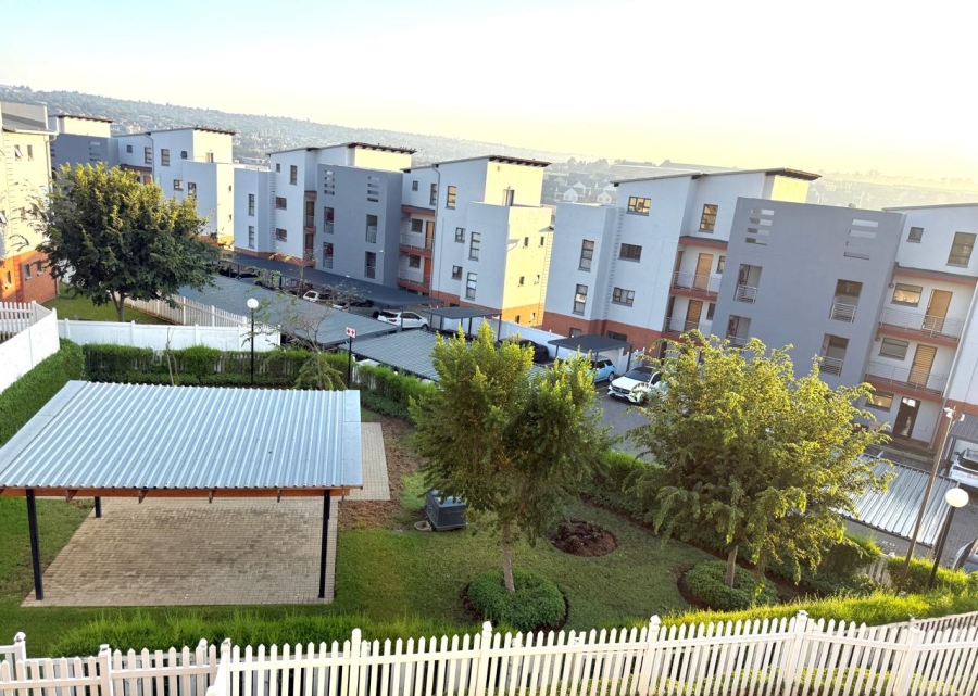 To Let 3 Bedroom Property for Rent in Barbeque Downs Gauteng