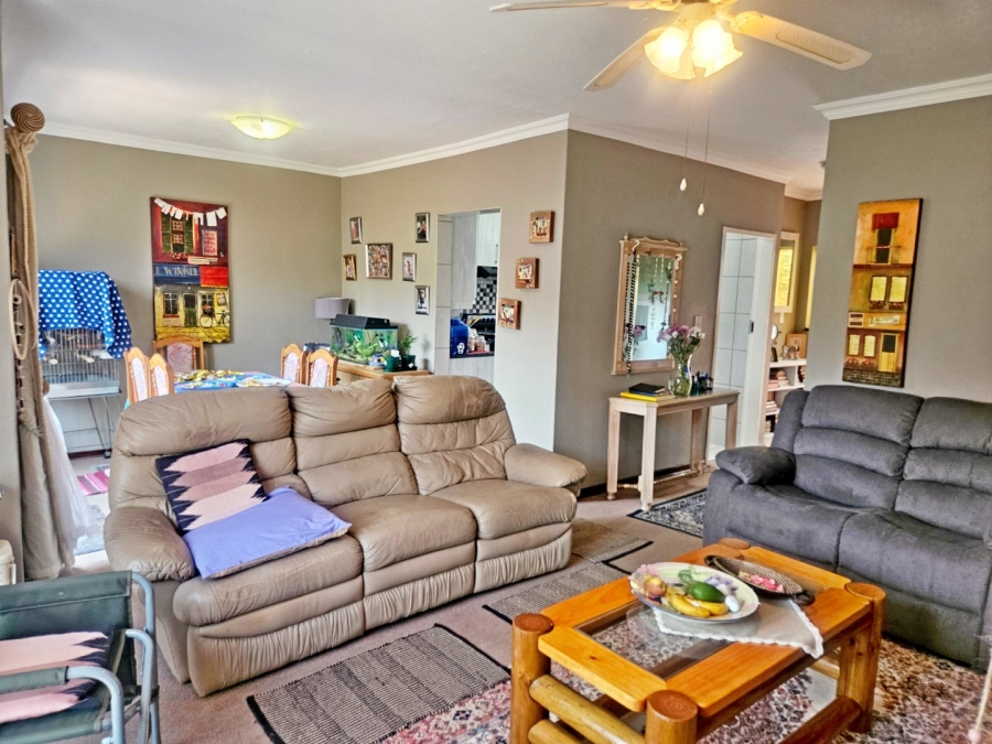 2 Bedroom Property for Sale in Birchleigh Gauteng