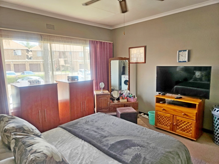 2 Bedroom Property for Sale in Birchleigh Gauteng