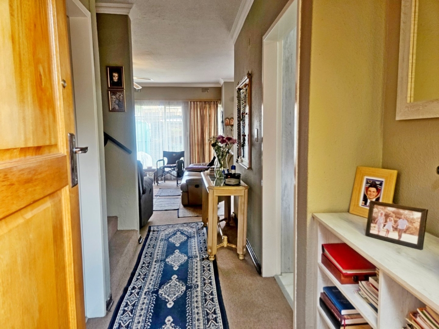 2 Bedroom Property for Sale in Birchleigh Gauteng