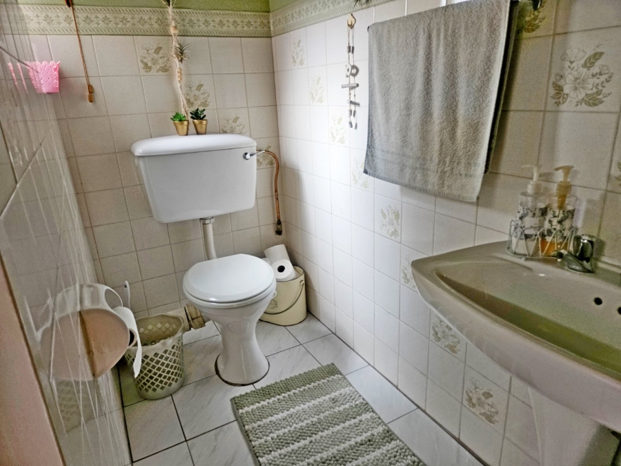 2 Bedroom Property for Sale in Birchleigh Gauteng