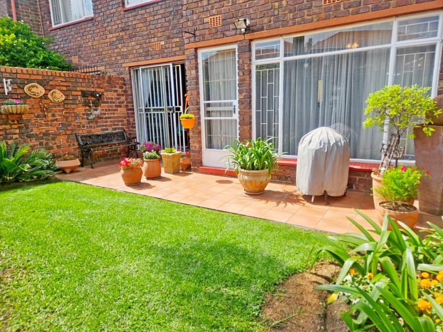 2 Bedroom Property for Sale in Birchleigh Gauteng
