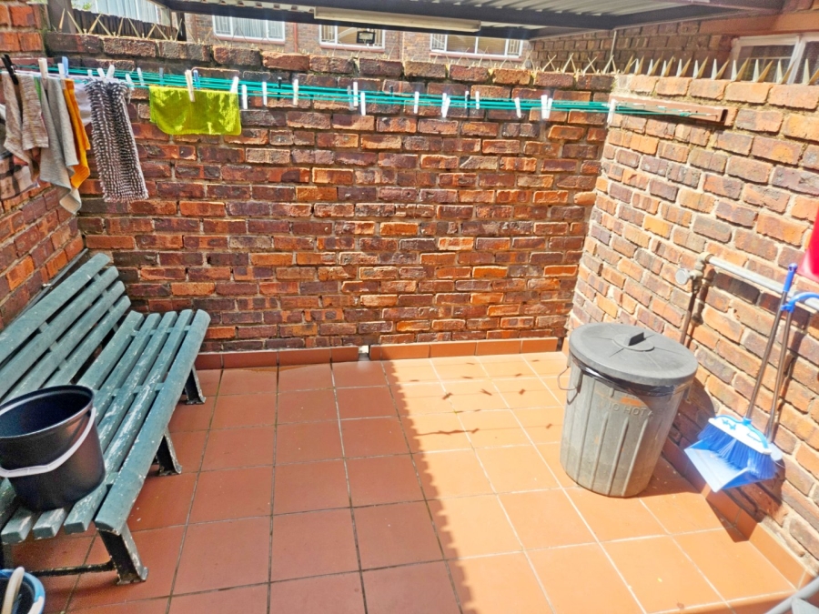 2 Bedroom Property for Sale in Birchleigh Gauteng