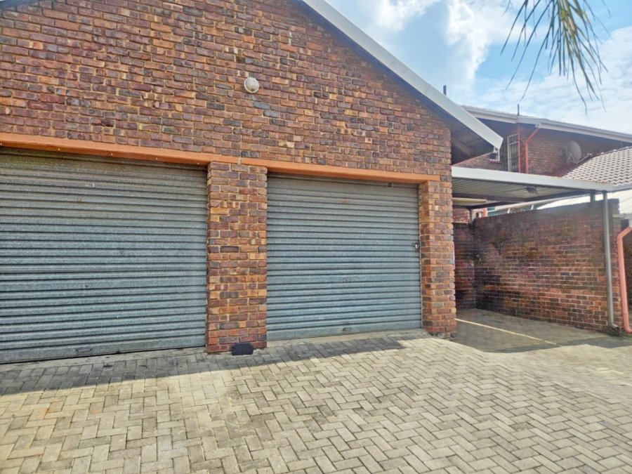 2 Bedroom Property for Sale in Birchleigh Gauteng