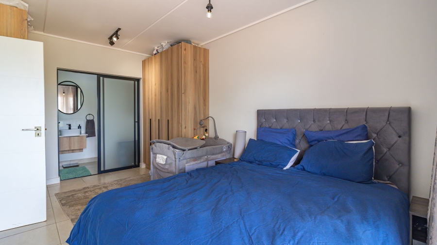 2 Bedroom Property for Sale in Aspen Hills Gauteng