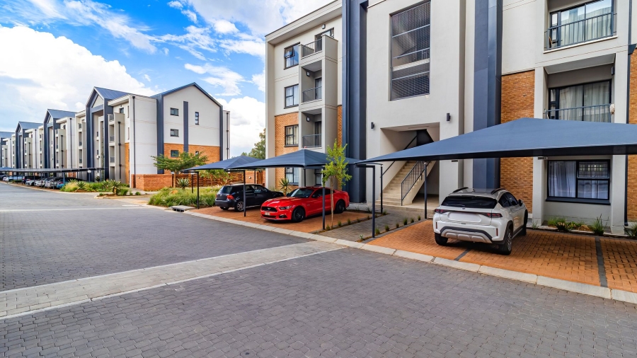 2 Bedroom Property for Sale in Aspen Hills Gauteng