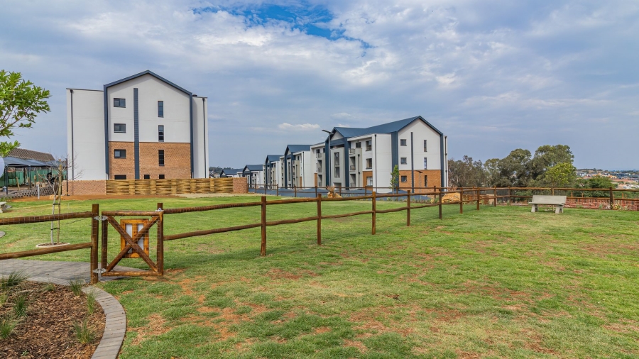 2 Bedroom Property for Sale in Aspen Hills Gauteng