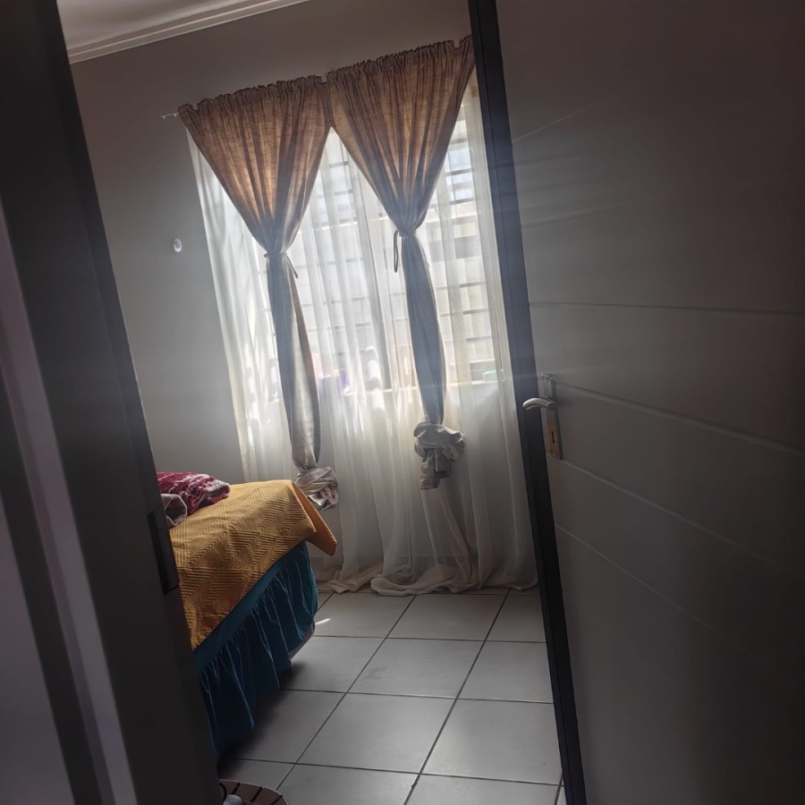 2 Bedroom Property for Sale in Protea Glen Gauteng