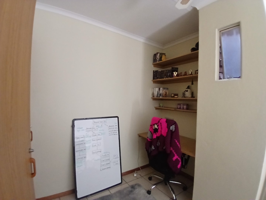 1 Bedroom Property for Sale in Hatfield Gauteng