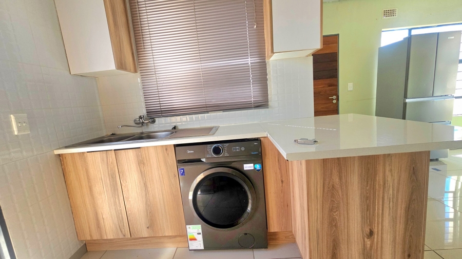 To Let 3 Bedroom Property for Rent in Witpoortjie Gauteng