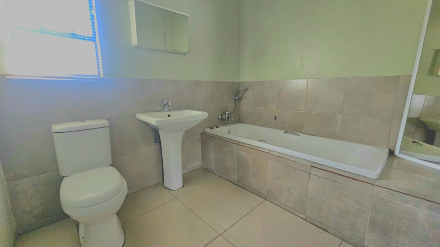 To Let 3 Bedroom Property for Rent in Witpoortjie Gauteng