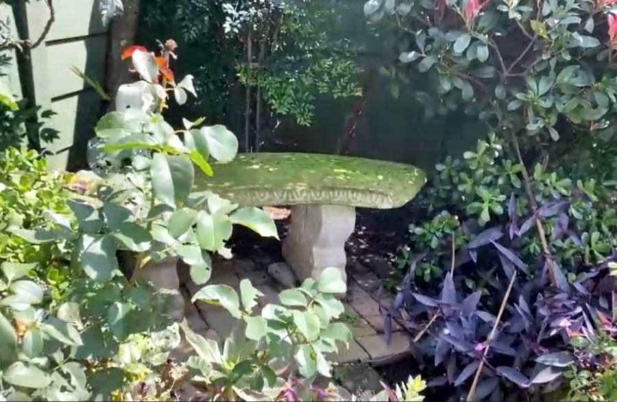 2 Bedroom Property for Sale in Dunnottar Gauteng