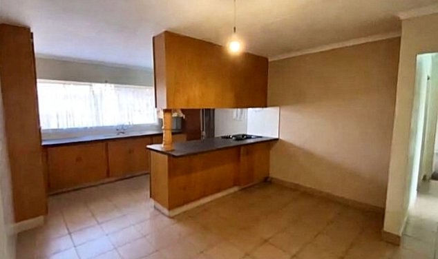 2 Bedroom Property for Sale in Dunnottar Gauteng