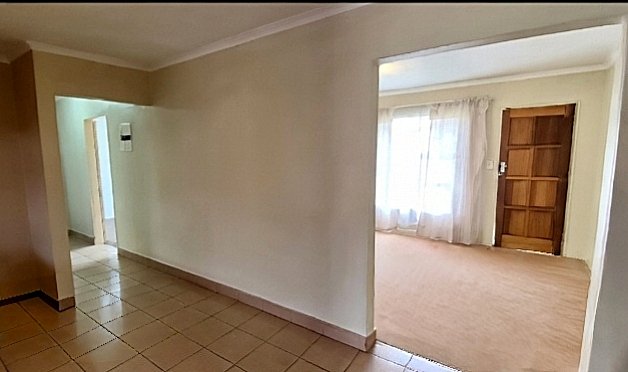 2 Bedroom Property for Sale in Dunnottar Gauteng