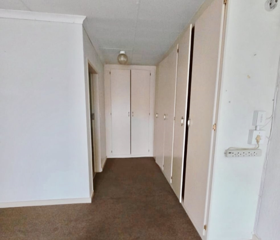 2 Bedroom Property for Sale in Dunnottar Gauteng