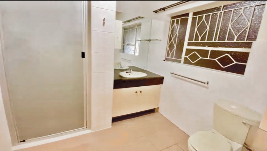 2 Bedroom Property for Sale in Dunnottar Gauteng