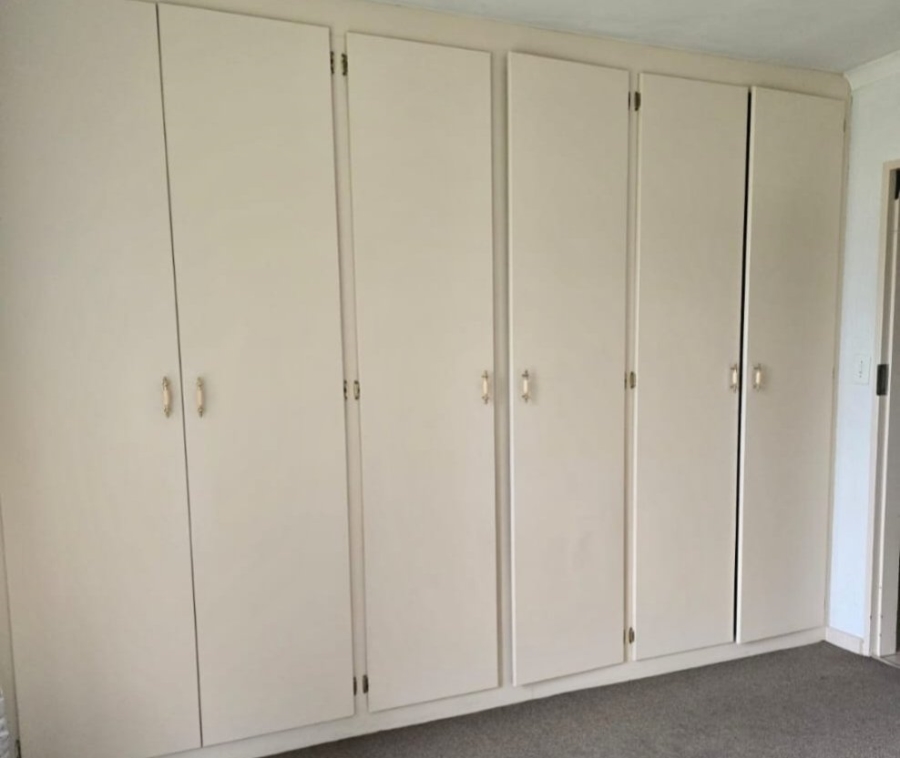 2 Bedroom Property for Sale in Dunnottar Gauteng