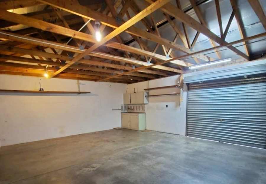 2 Bedroom Property for Sale in Dunnottar Gauteng