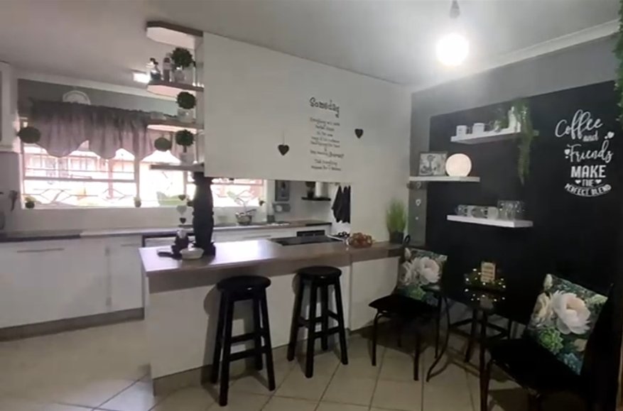 3 Bedroom Property for Sale in Dunnottar Gauteng