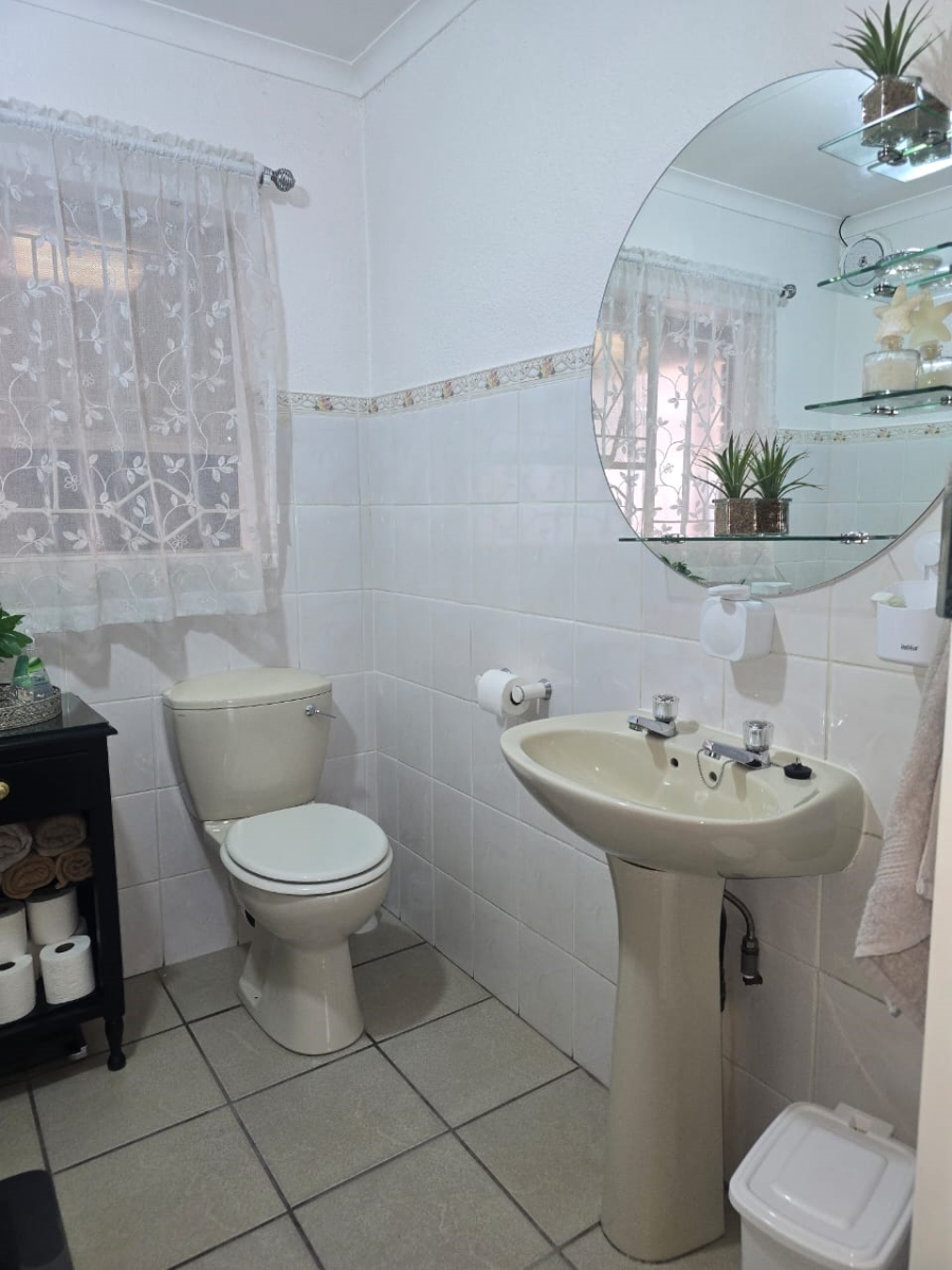 3 Bedroom Property for Sale in Dunnottar Gauteng