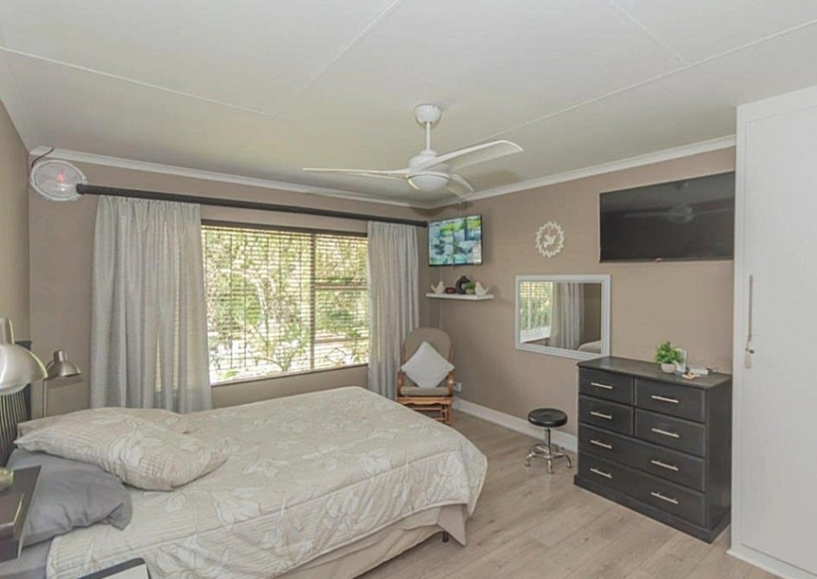 3 Bedroom Property for Sale in Dunnottar Gauteng