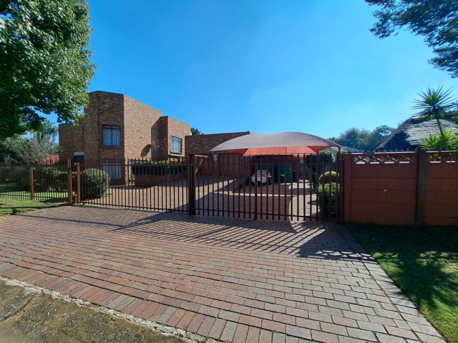 4 Bedroom Property for Sale in Ferryvale Gauteng