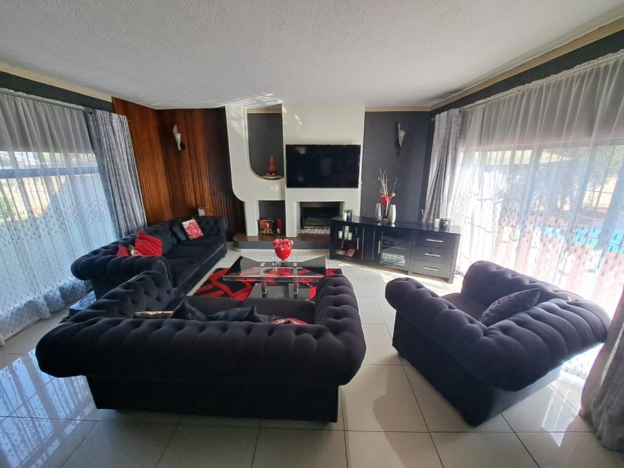 4 Bedroom Property for Sale in Ferryvale Gauteng