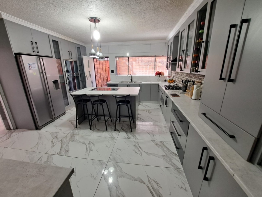 4 Bedroom Property for Sale in Ferryvale Gauteng