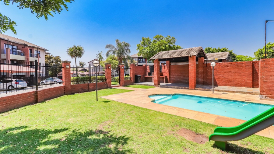2 Bedroom Property for Sale in Noordhang Gauteng