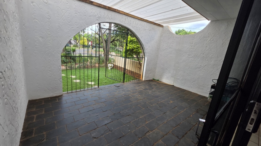 3 Bedroom Property for Sale in Sinoville Gauteng