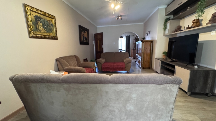 3 Bedroom Property for Sale in Three Rivers Gauteng