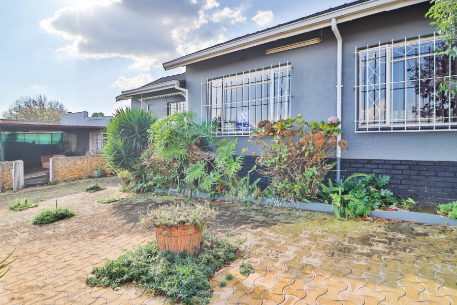 3 Bedroom Property for Sale in Discovery Gauteng