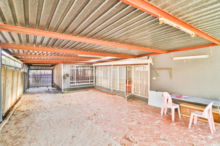 3 Bedroom Property for Sale in Discovery Gauteng