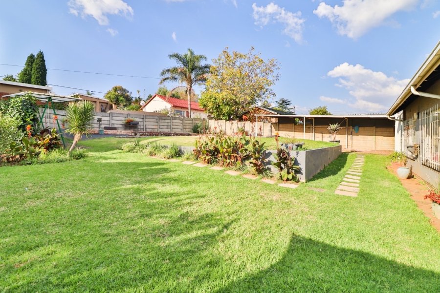 3 Bedroom Property for Sale in Discovery Gauteng