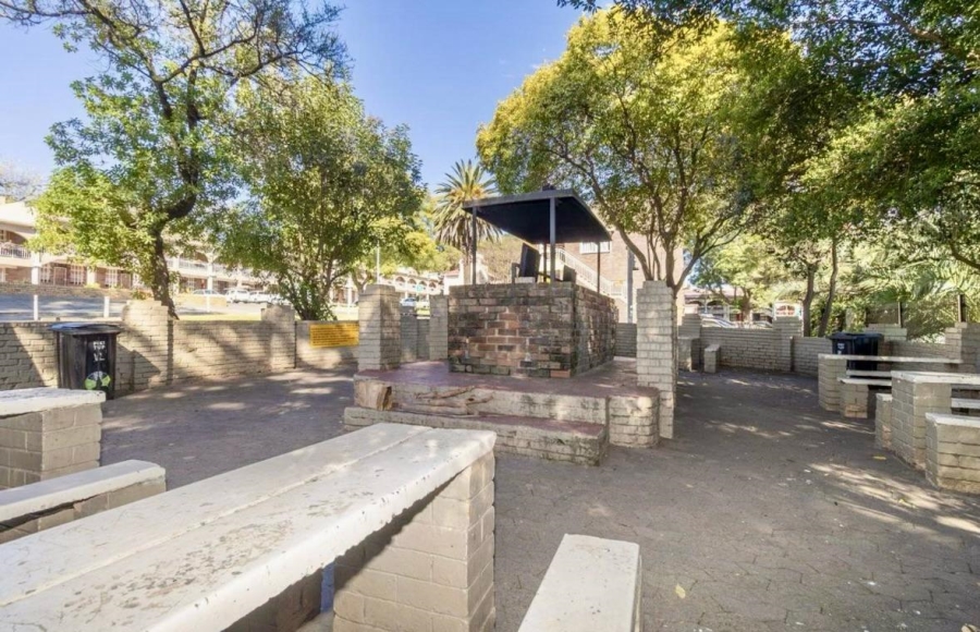 2 Bedroom Property for Sale in Albertville Gauteng