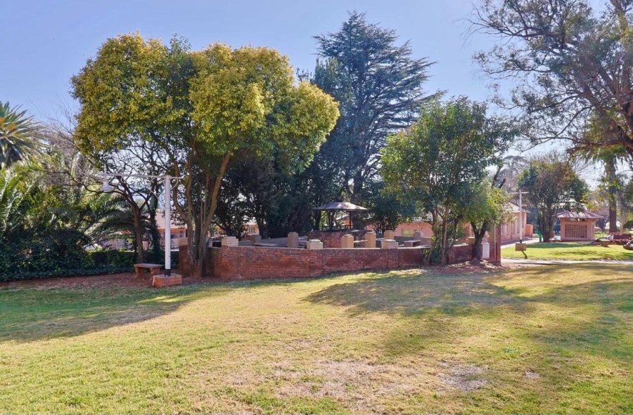 2 Bedroom Property for Sale in Albertville Gauteng