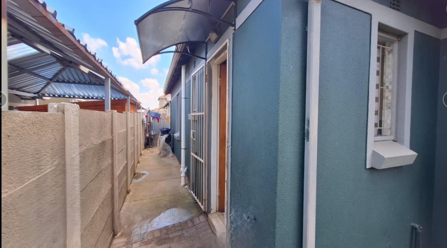 3 Bedroom Property for Sale in Albertsdal Gauteng