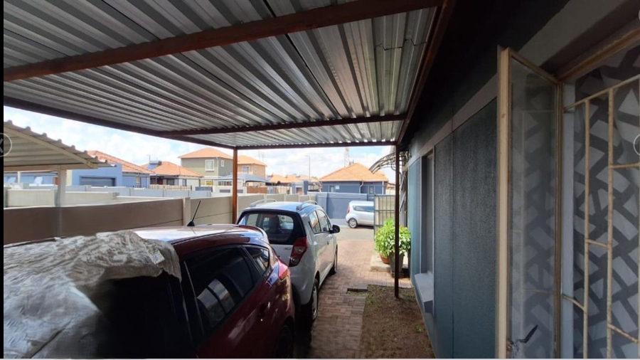 3 Bedroom Property for Sale in Albertsdal Gauteng