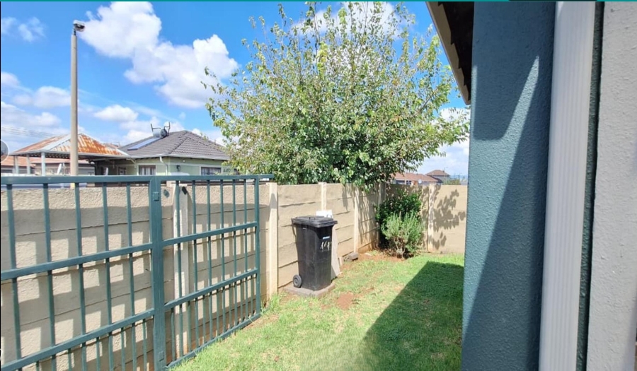 3 Bedroom Property for Sale in Albertsdal Gauteng