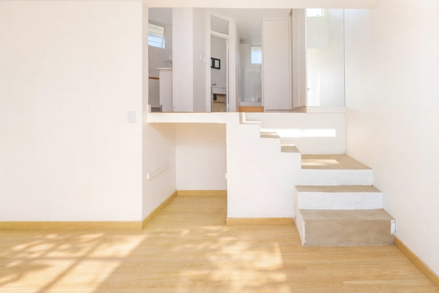 1 Bedroom Property for Sale in The Gardens Gauteng