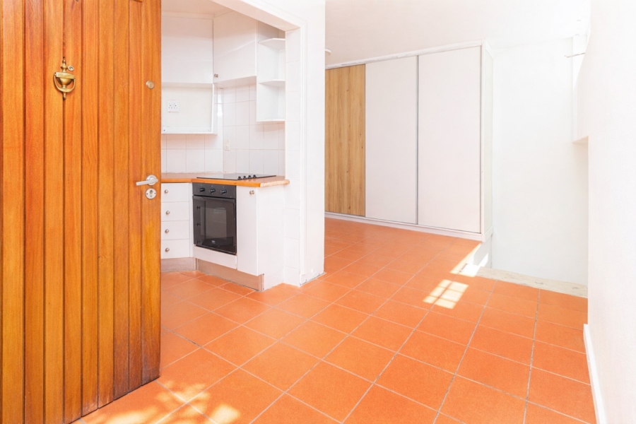 1 Bedroom Property for Sale in The Gardens Gauteng