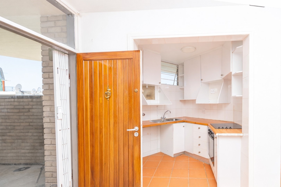 1 Bedroom Property for Sale in The Gardens Gauteng