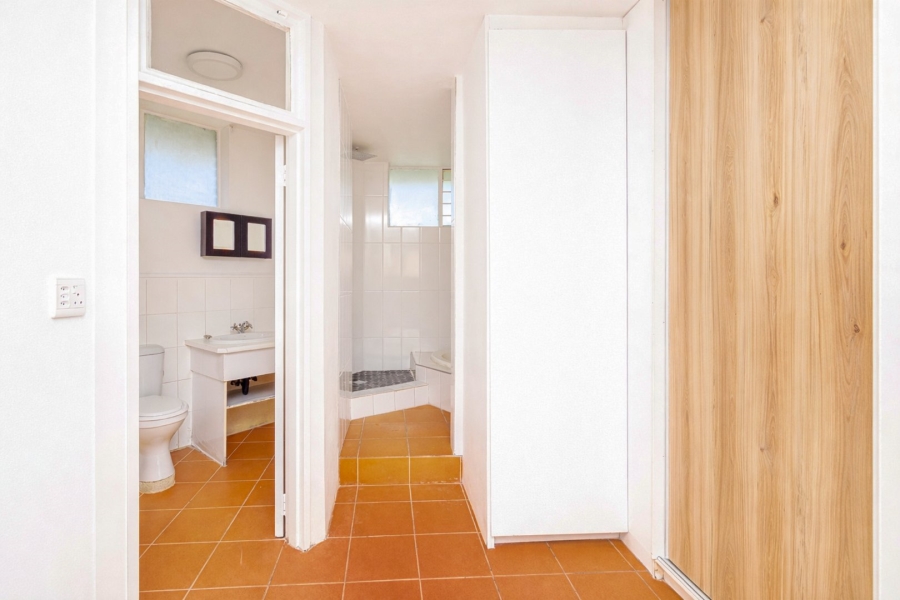 1 Bedroom Property for Sale in The Gardens Gauteng