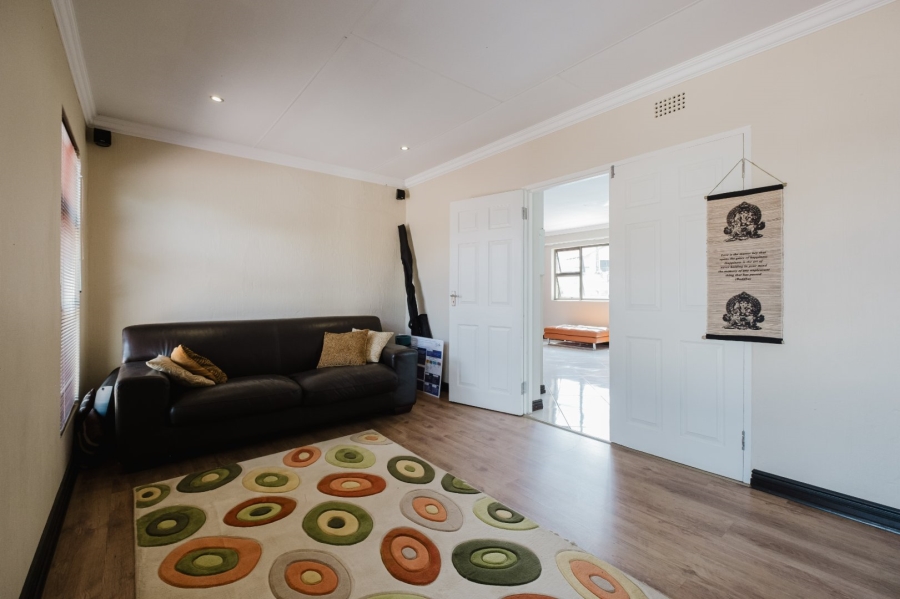 3 Bedroom Property for Sale in Mulbarton Gauteng