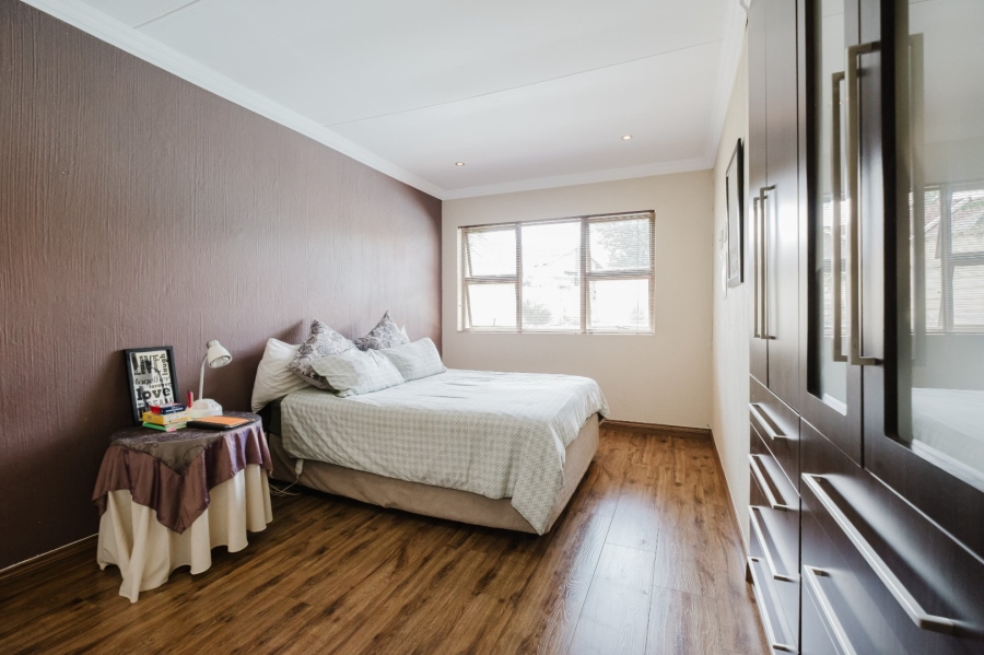 3 Bedroom Property for Sale in Mulbarton Gauteng